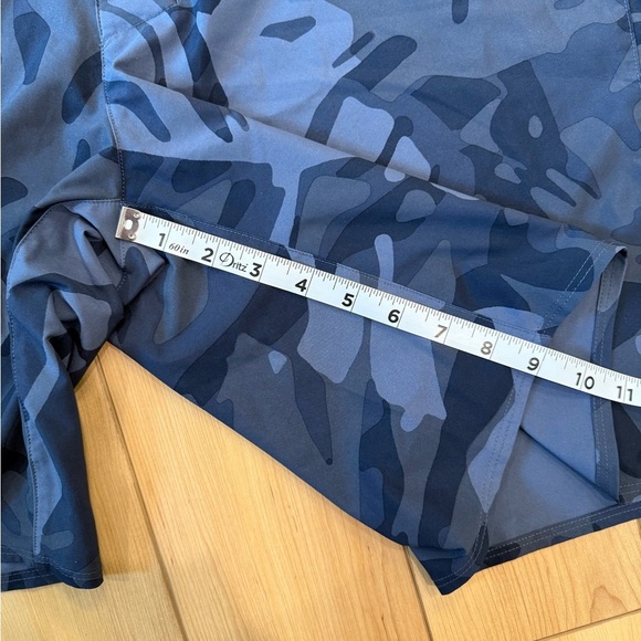 Patagonia Men's Navy Camo Board Shorts - Picture 3 of 6